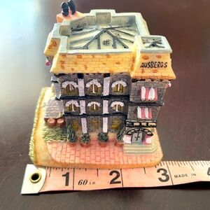 2.5" Ausberg’s Brewery figurine